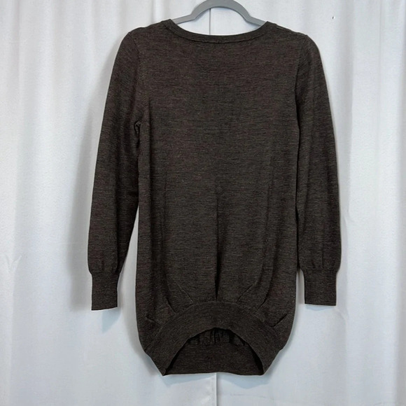 Elegant Prosper Crewneck Pullover Sweater Size 4 - Picture 2 of 5